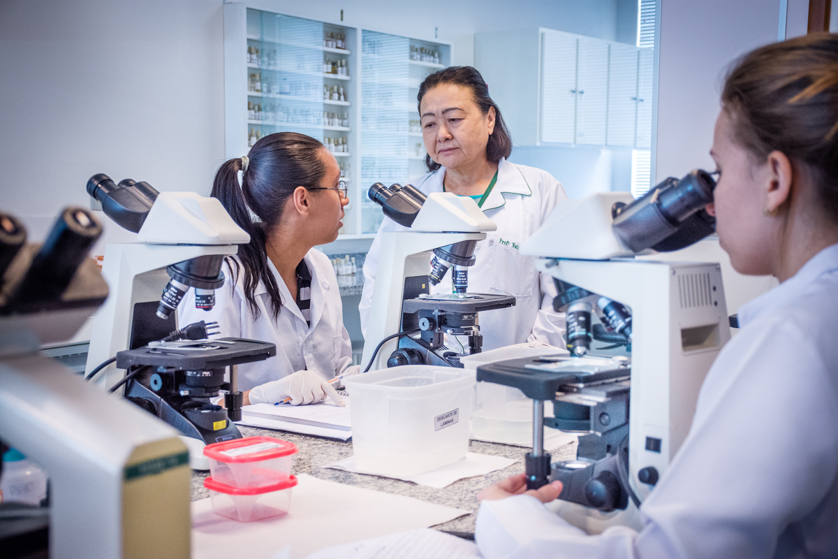Laboratório de parasitologia clínica